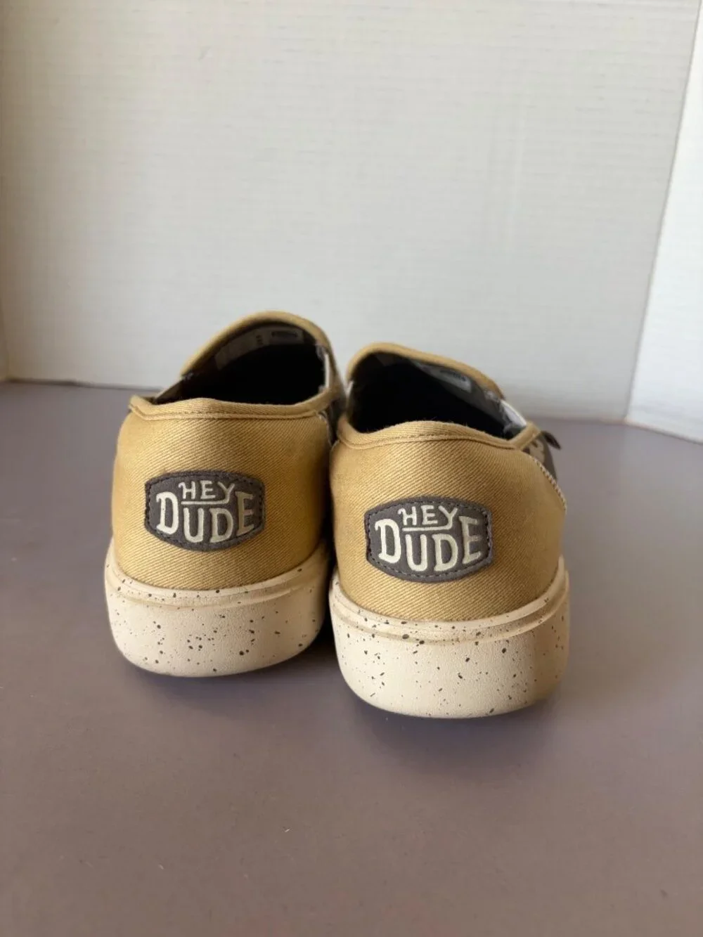 Hey Dude lightweight slip